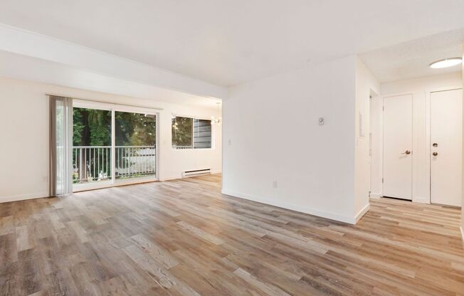 2 beds, 1 bath, 820 sqft, $1,895, Unit 105