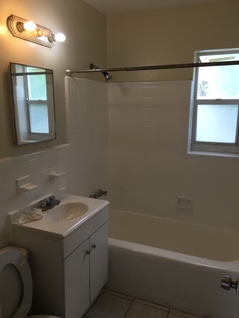 2 beds, 1 bath, $1,827