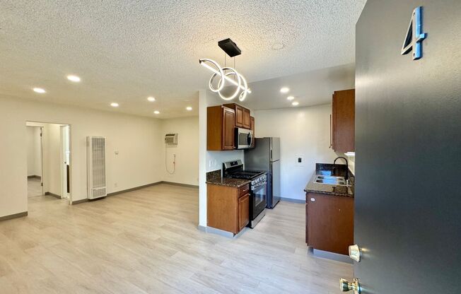 1 bed, 1 bath, 650 sqft, $2,250, Unit 4