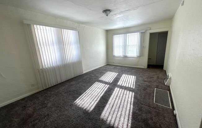 House for Rent 18 8th Ave. NW Minot, ND