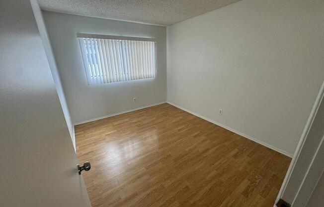 14520 PLUMMER