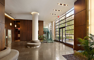 310 W 52 ST