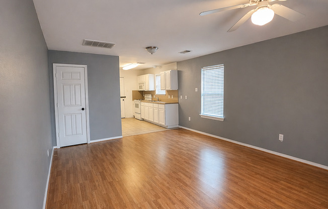 Charming one-story, detached single-family home in Houston offering 3 bedrooms and 1 bath.