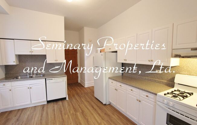 3356 N Seminary