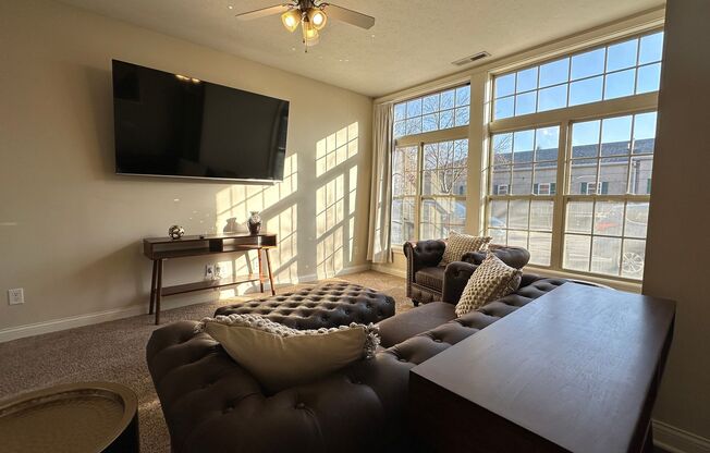 Amazing Location - Downtown Modern Living: 4 Bed 4 Bath!