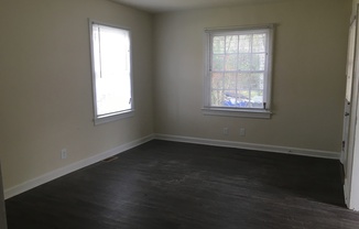 3 beds, 1 bath, $1,550