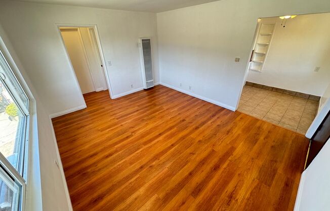 Beautifully Remodeled Apartment in Hyperion Ave., LA