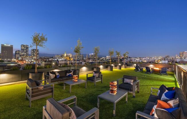 1 bed, 1 bath, 584 sqft, $2,350, Unit 312