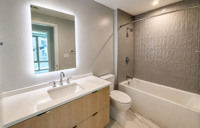 1 bed, 1 bath, 636 sqft, $2,895, Unit 204