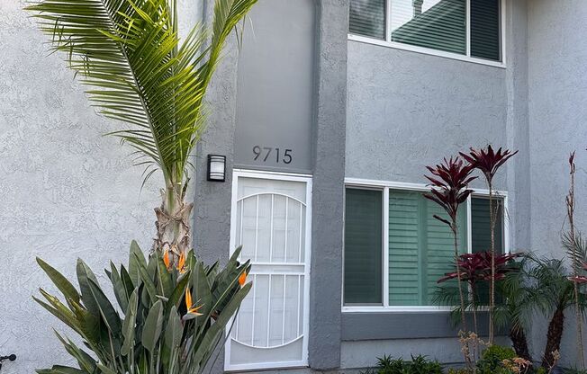 Remodeled 2 Bedroom 1.5 Bath Attached Townhouse,