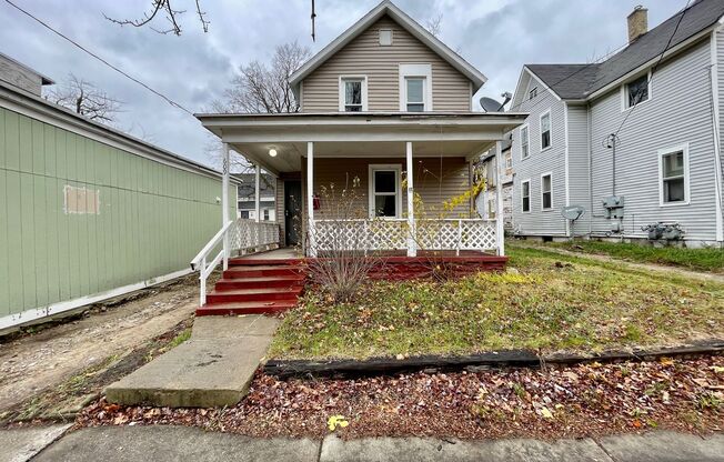 Three Bedroom Home in Southeast Grand Rapids