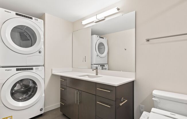 Studio, 1 bath, 357 sqft, $1,645, Unit 301