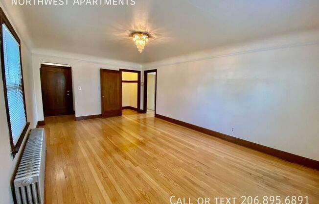 2605 44 AVE SW