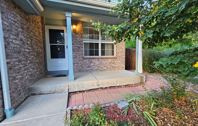 Fabulous 4 Bed Home Near Buckley Space Force Base