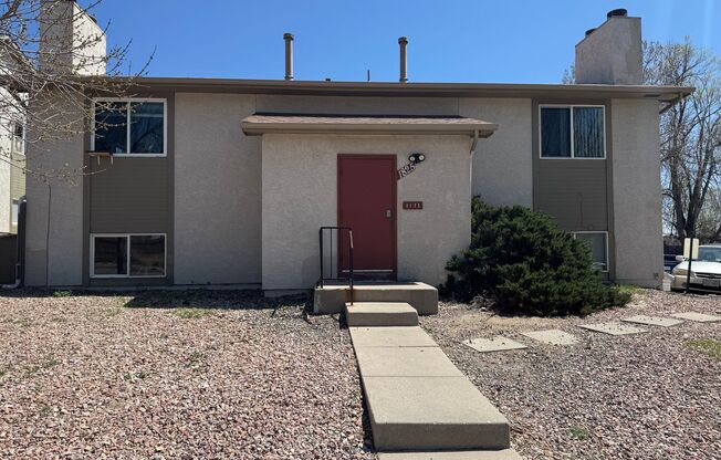 FIRST MONTH FREE! 1825 Zebulon- 2bed 1bath