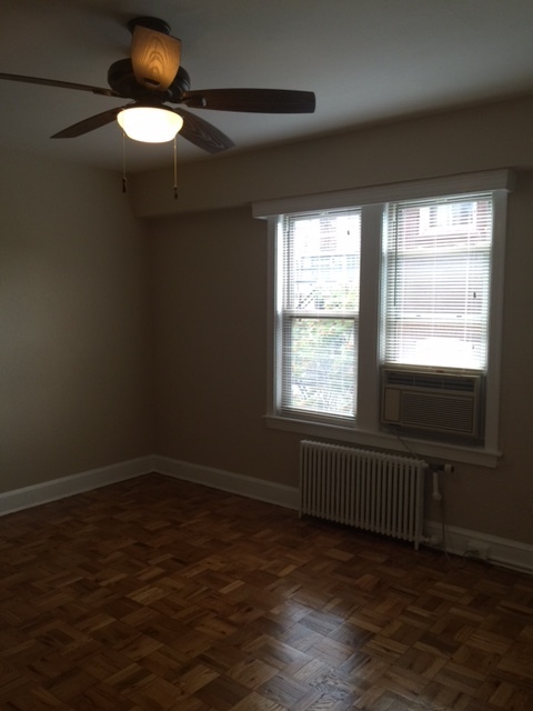 Studio, 1 bath, 300 sqft, $1,678, Unit 403