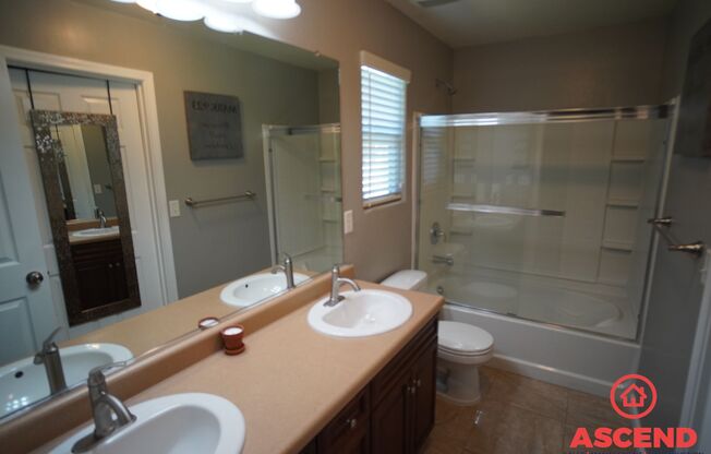 3 beds, 2 baths, $2,550