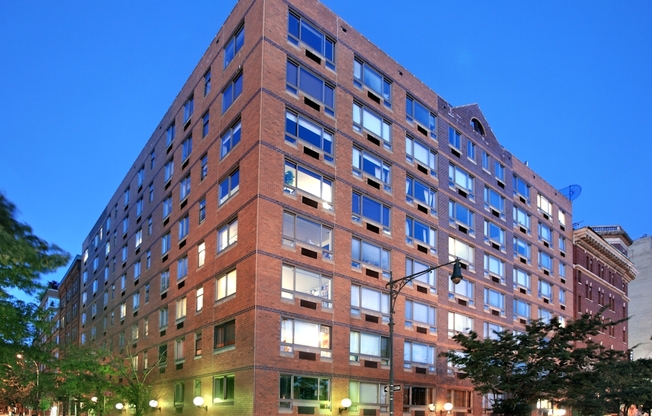 110 Horatio St 207