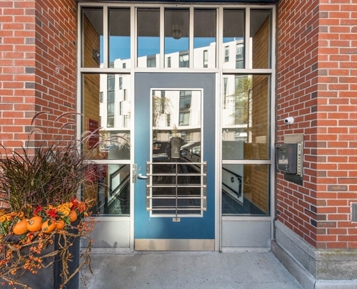 1 bed, 1 bath, 1,271 sqft, $4,500, Unit 203