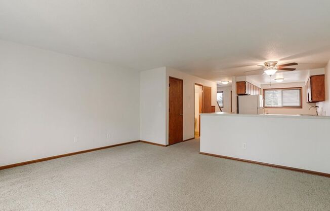 2 beds, 1.5 baths, 1,100 sqft, $1,750, Unit 35