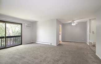 Large Living Rooms at Emerald Pointe Apartments, Vernon Hills