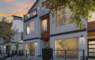 Beautiful Newer Condo in Mississippi Commons!