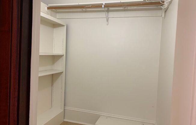 Studio, 1 bath, 375 sqft, $795, Unit 407