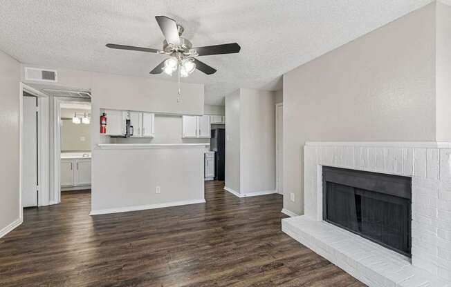 Camino del Sol in Dallas TX Seville Living Room