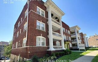 209 E 46 ST