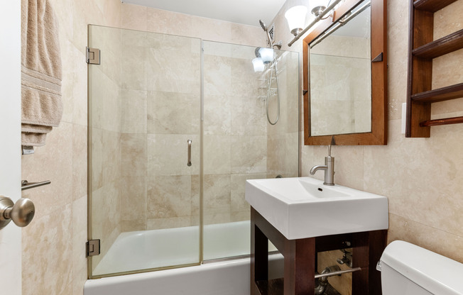 1 bed, 1 bath, 650 sqft, $4,350, Unit 5Y