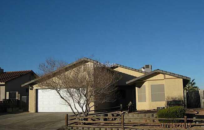 Four-Bedroom Home in Henderson!
