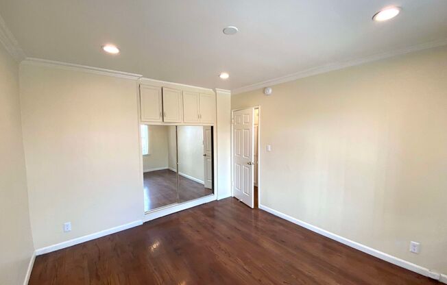 2 beds, 1 bath, $2,195