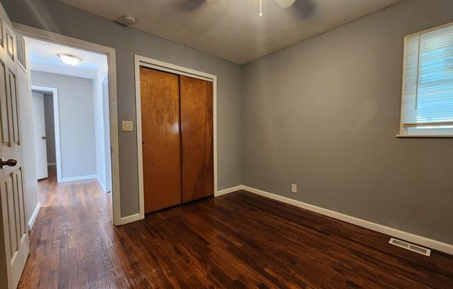 3 beds, 1 bath, $1,350