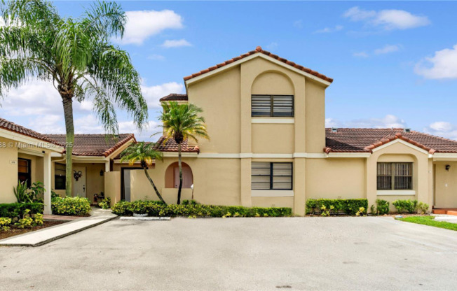 6460 NW 170 TER