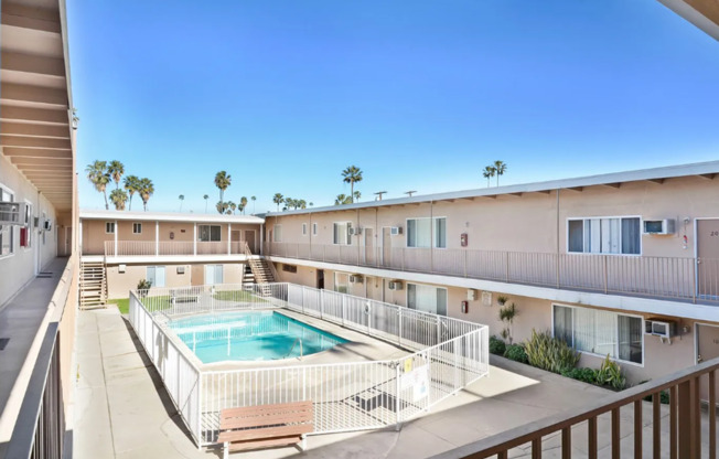 Sandra&#39;s Apartments