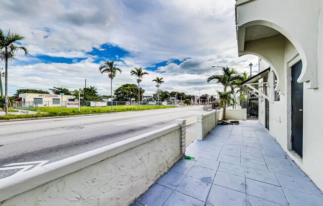Studio, 1 bath, 400 sqft, $1,600, Unit 50-6