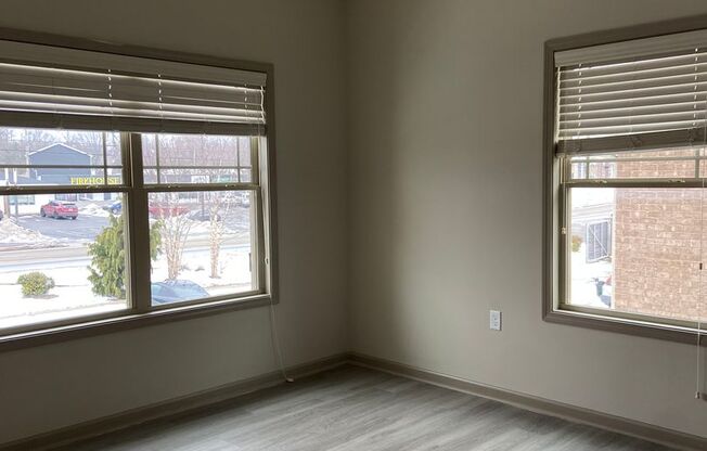 2 beds, 2 baths, 929 sqft, $1,025, Unit 1720-B05