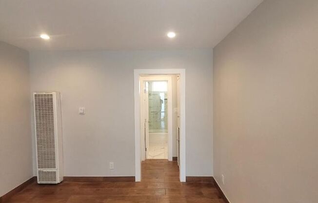 1 bed, 1 bath, $2,400, Unit 1