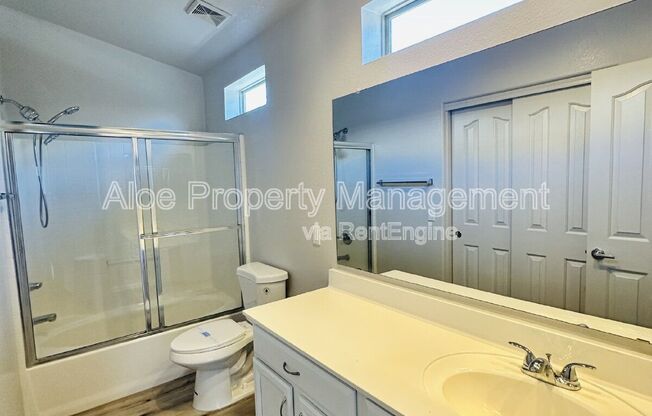 2 beds, 2 baths, 1,088 sqft, $1,900, Unit 1634