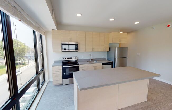 2 beds, 1 bath, 815 sqft, $1,700, Unit 2530-440