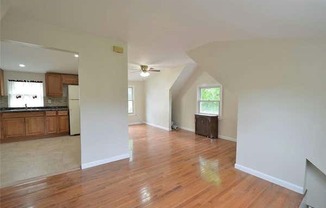 1 bed, 1 bath, $2,500, Unit 2