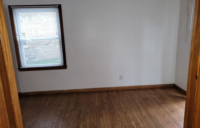 3260-3260A N 49th St