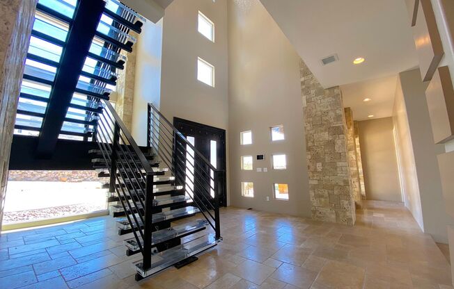 5bed/4.5bath Mansion Gated in West El Paso w/Heated Pool/Spa