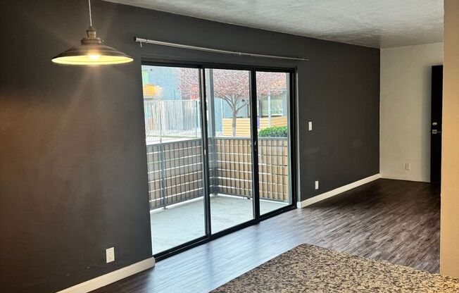 2 beds, 2 baths, 1,056 sqft, $1,375, Unit 4115