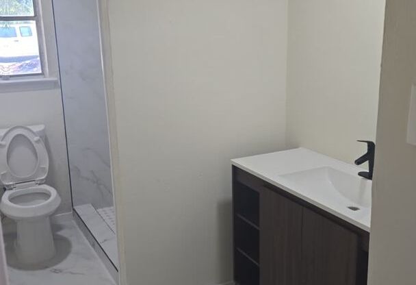 3 beds, 1.5 baths, $1,900