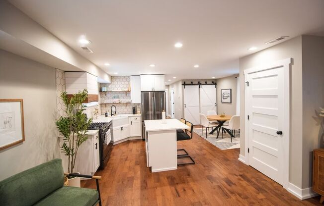 PF-ARG, 1724 N. Talman Series