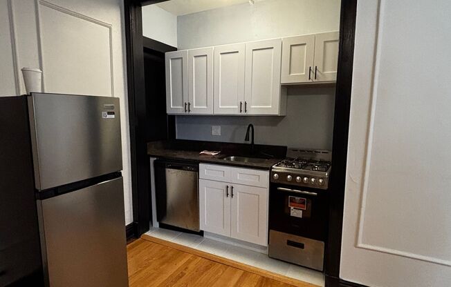 4554 N. Malden