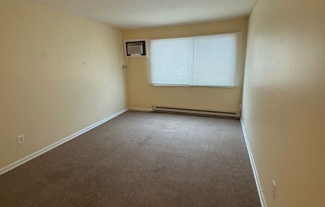 1116 Irving Ave