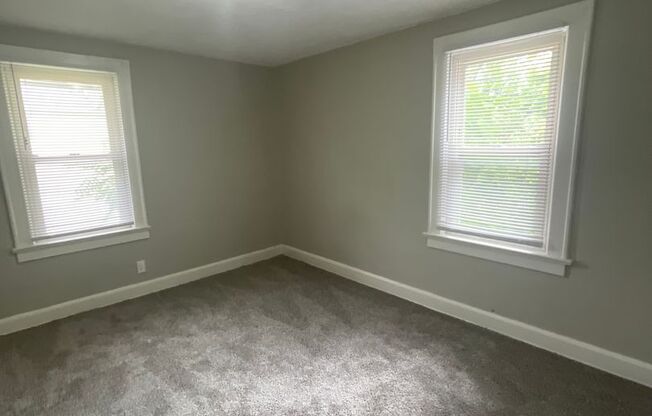 3 beds, 1 bath, $1,145