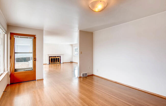 Laurelhurst View Home